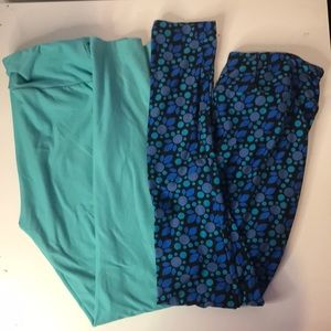2 pairs of lularoe leggings